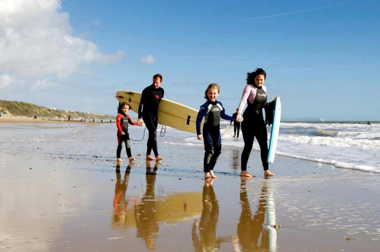 Flat-C, 4 Adults, 20 Mins To Beach, Netflix, Wifi, Sleeps 4 Adults Bournemouth Bagian luar foto
